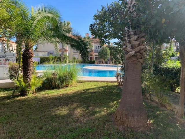 Schoenes Ferienbungalow In Los Altos Torrevieja Exterior foto